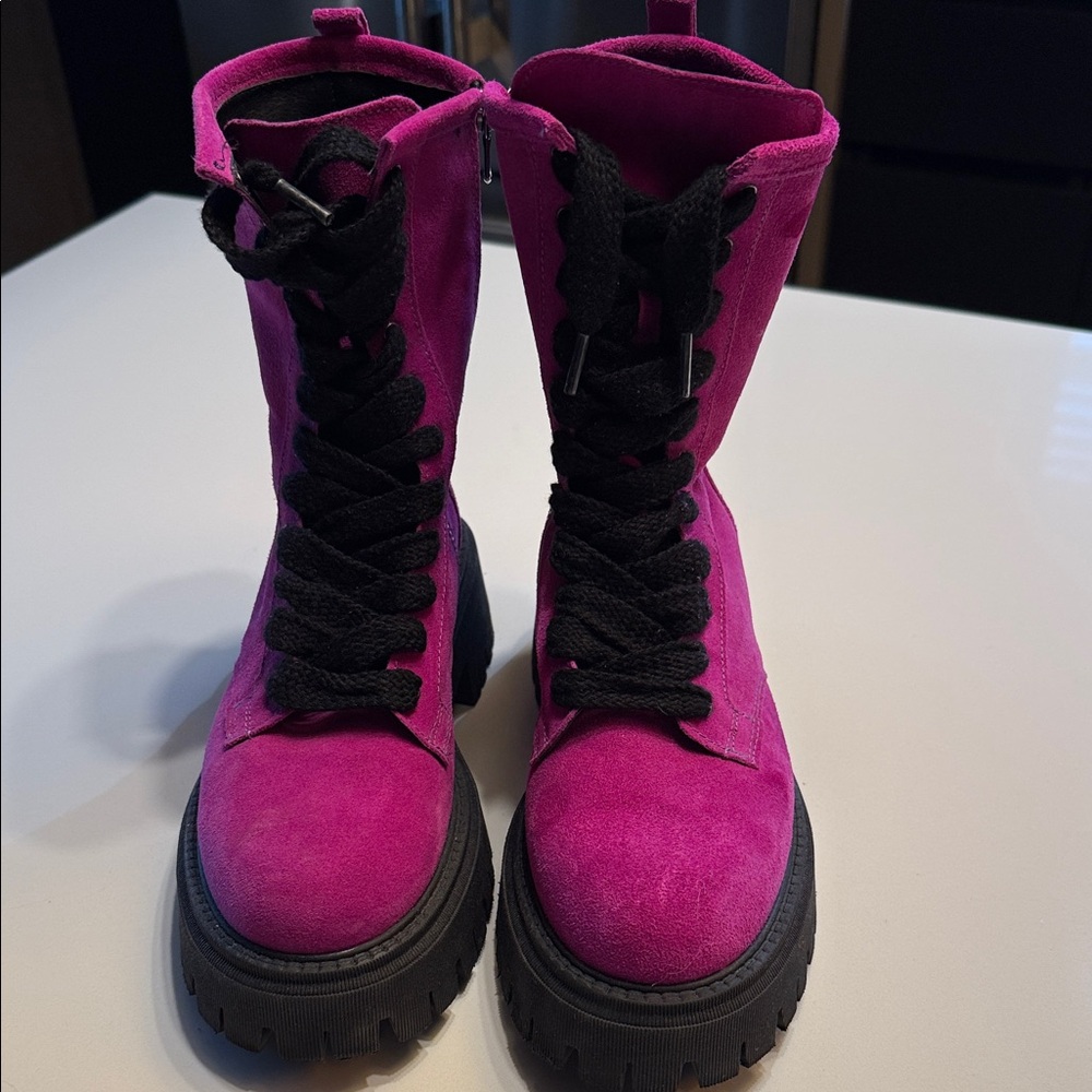 ISLO Isabella lorusso Woman’s  Fuchsia Suede Combat Boots